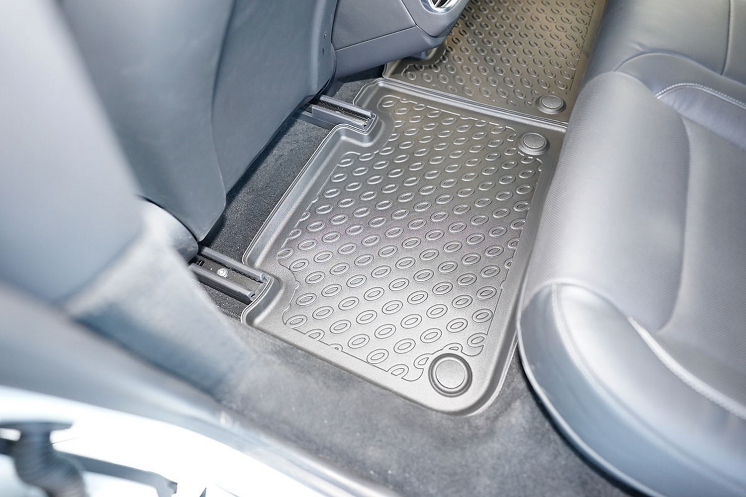 Car mats suitable for Tesla Model S 2021-present 5-door hatchback Cool Liner PE/TPE rubber (TES6MSFM-C) (4) Car mats suitable for Tesla Model S 2021-present 5-door hatchback Cool Liner PE/TPE rubber (TES6MSFM-C) (4)