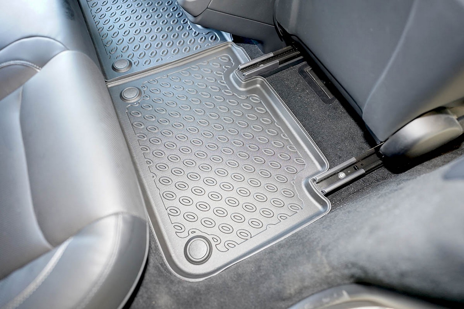 Car mats suitable for Tesla Model S 2021-present 5-door hatchback Cool Liner PE/TPE rubber (TES6MSFM-C) (5) Car mats suitable for Tesla Model S 2021-present 5-door hatchback Cool Liner PE/TPE rubber (TES6MSFM-C) (5)