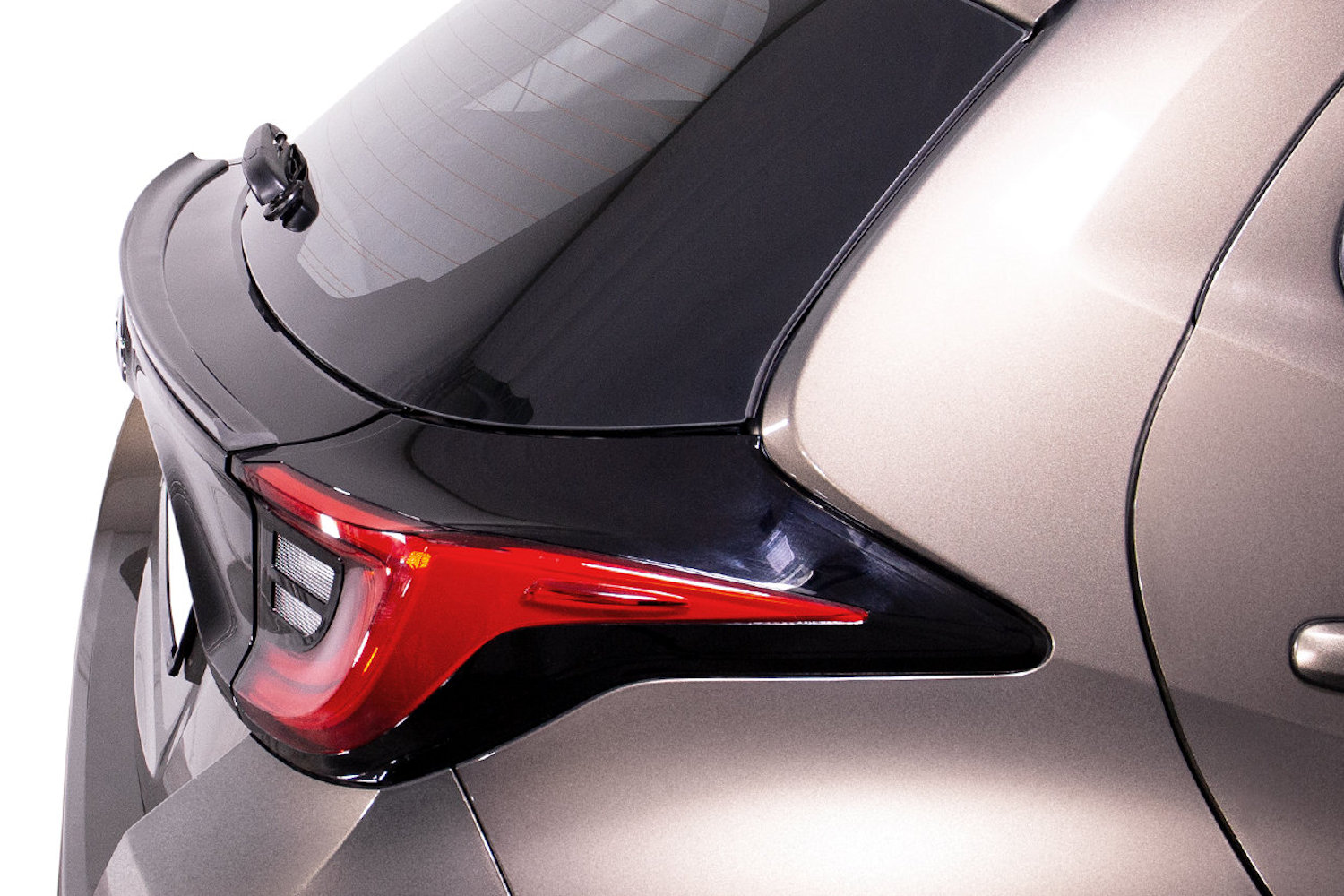 Lèvre de becquet de coffre convient à Toyota Yaris (XP21) 2020-présent 5 portes bicorps