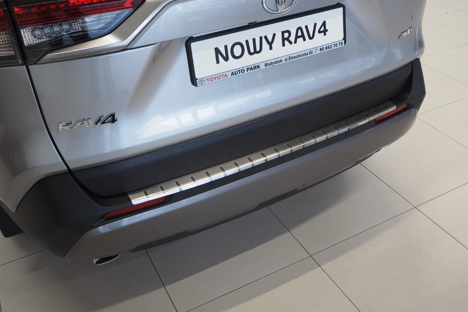 Rear bumper protector Toyota RAV4 V (XA50) 2018-present stainless steel (TOY11RABA) (2)