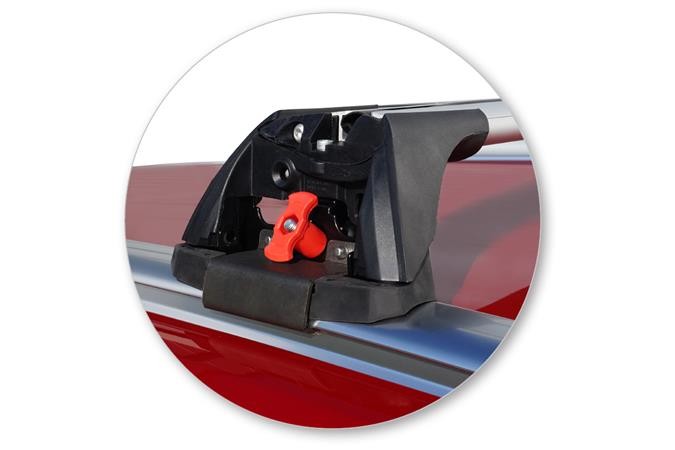 Roof bars Toyota Corolla (E210) 2018-> wagon Yakima Whispbar Flush Bar - TOY24COWR (5)