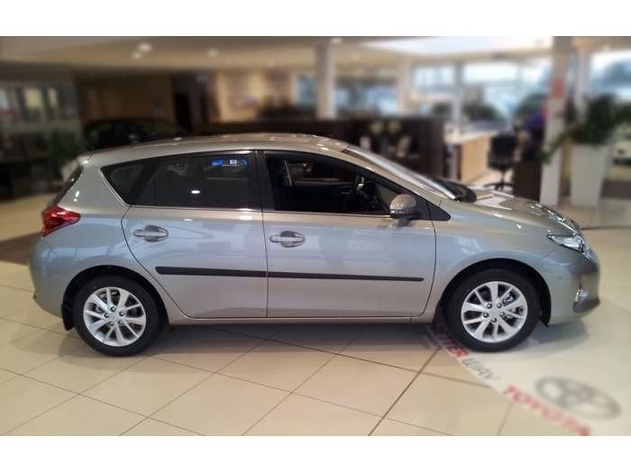 Baguettes protection convient à Toyota Auris II 2012-2018 5 portes bicorps ensemble
