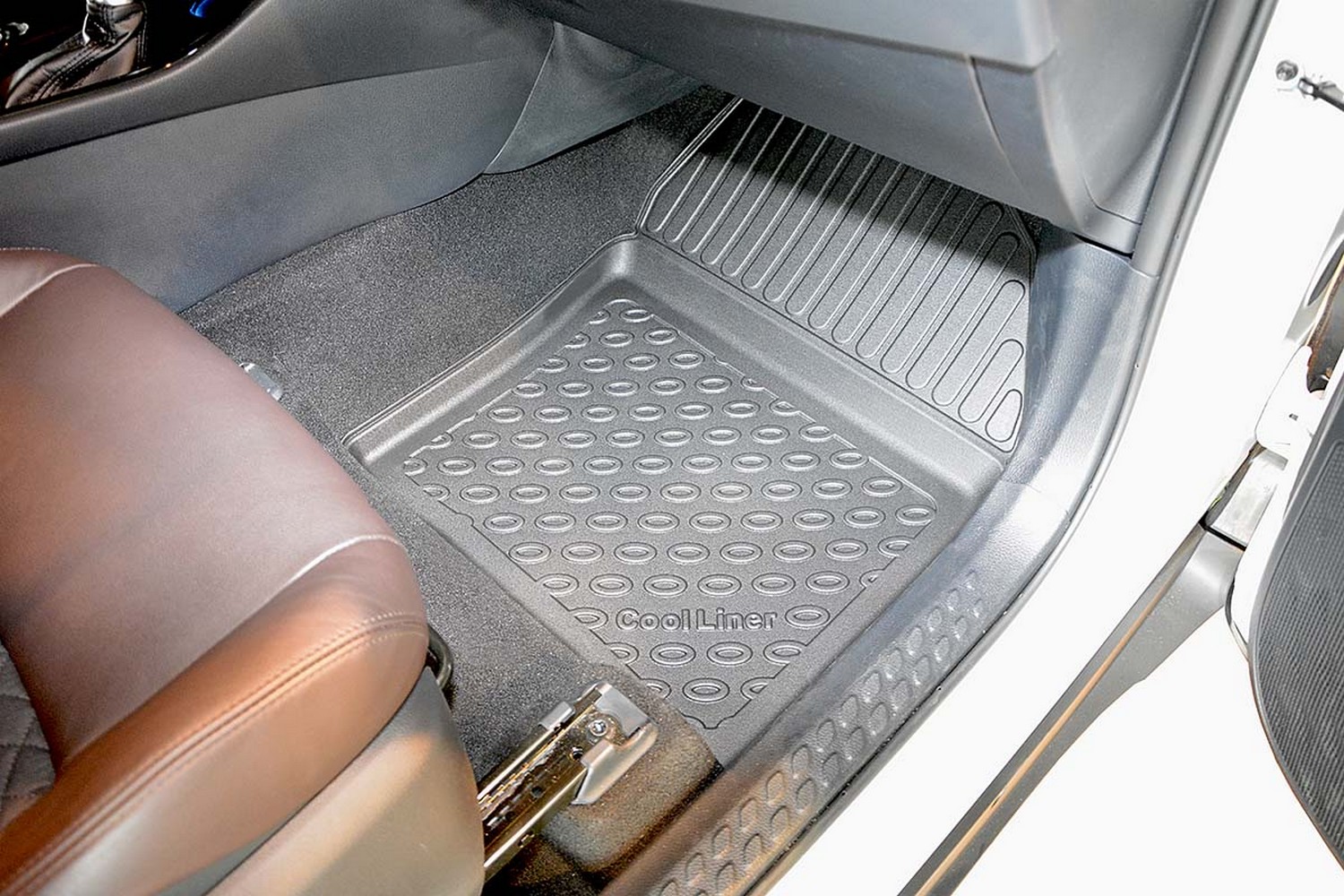 Car mats suitable for Toyota Corolla Cross (XG10) 2022-present Cool Liner PE/TPE rubber (TOY3COFM-C) (3) Car mats suitable for Toyota Corolla Cross (XG10) 2022-present Cool Liner PE/TPE rubber (TOY3COFM-C) (3)