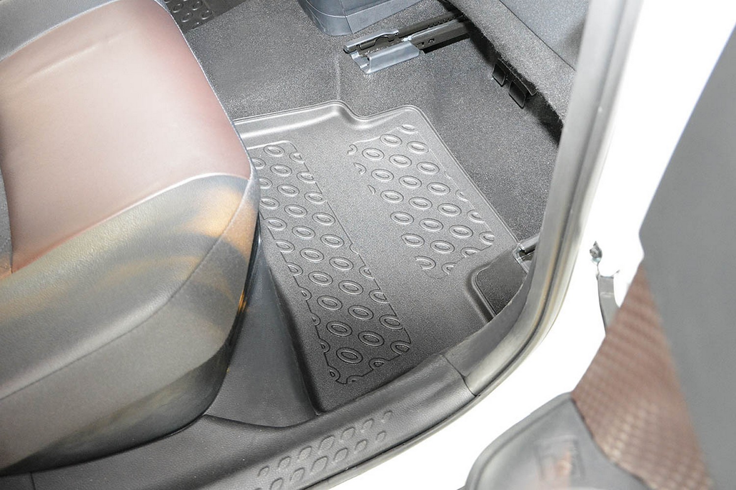 Car mats suitable for Toyota Corolla Cross (XG10) 2022-present Cool Liner PE/TPE rubber (TOY3COFM-C) (5) Car mats suitable for Toyota Corolla Cross (XG10) 2022-present Cool Liner PE/TPE rubber (TOY3COFM-C) (5)