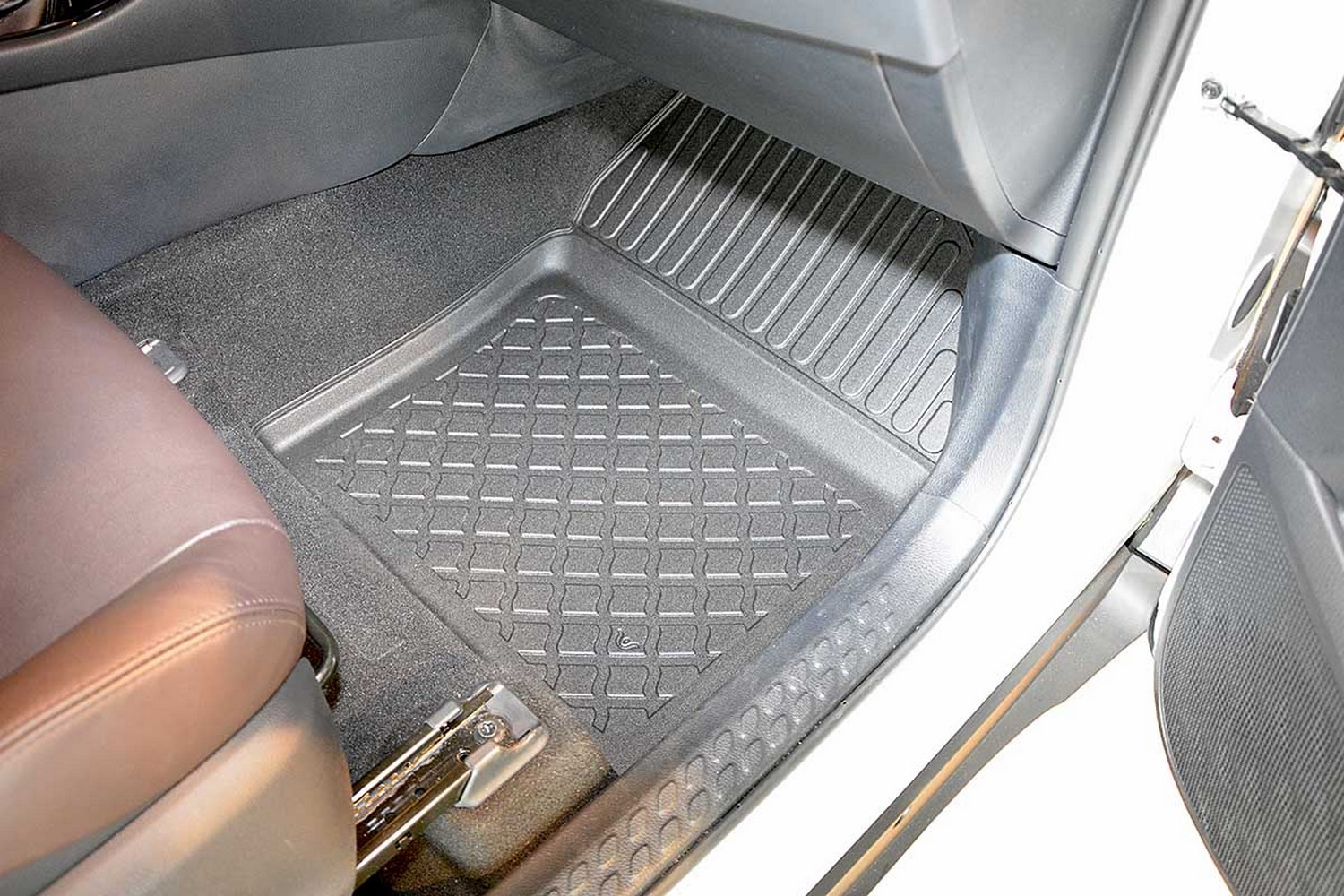 Car mats suitable for Toyota Corolla Cross (XG10) 2022-present Guardliner PE/TPE rubber (TOY3COFM-G) (3) Car mats suitable for Toyota Corolla Cross (XG10) 2022-present Guardliner PE/TPE rubber (TOY3COFM-G) (3)