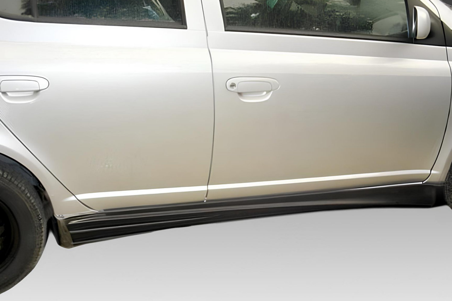 Side skirts suitable for Toyota Yaris (P1) 1998-2005 5-door hatchback ABS