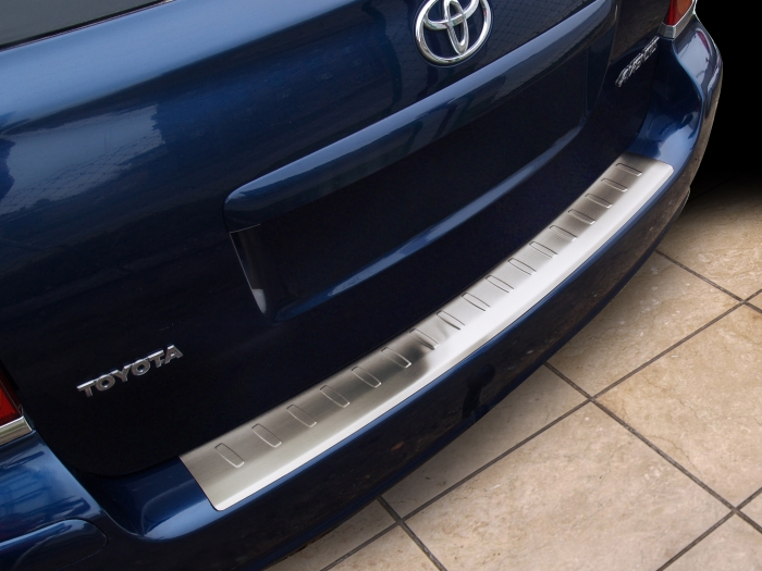 Toyota Avensis wagon '03-'09 rear bumper protector stainless steel