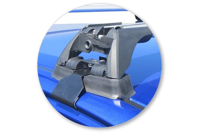 Roof bars Toyota Yaris (XP13) 2017-2020 5-door hatchback Yakima Whispbar Flush Bar - TOY5YAWR (5)