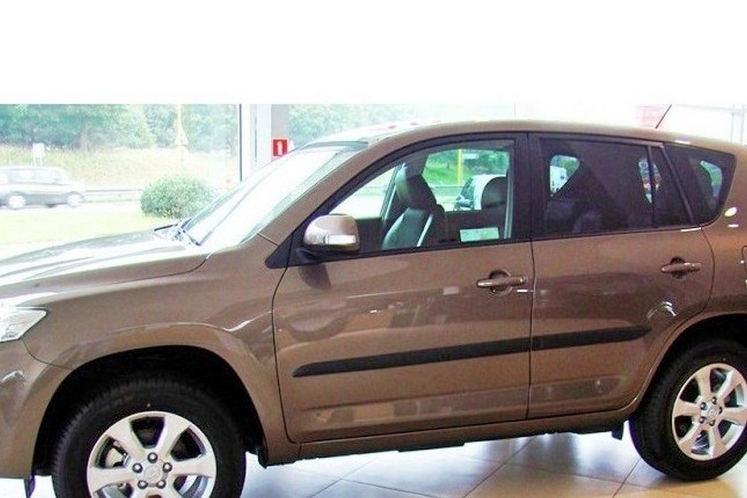 Baguettes protection convient à Toyota RAV4 III (XA30) 2011-2013 ensemble