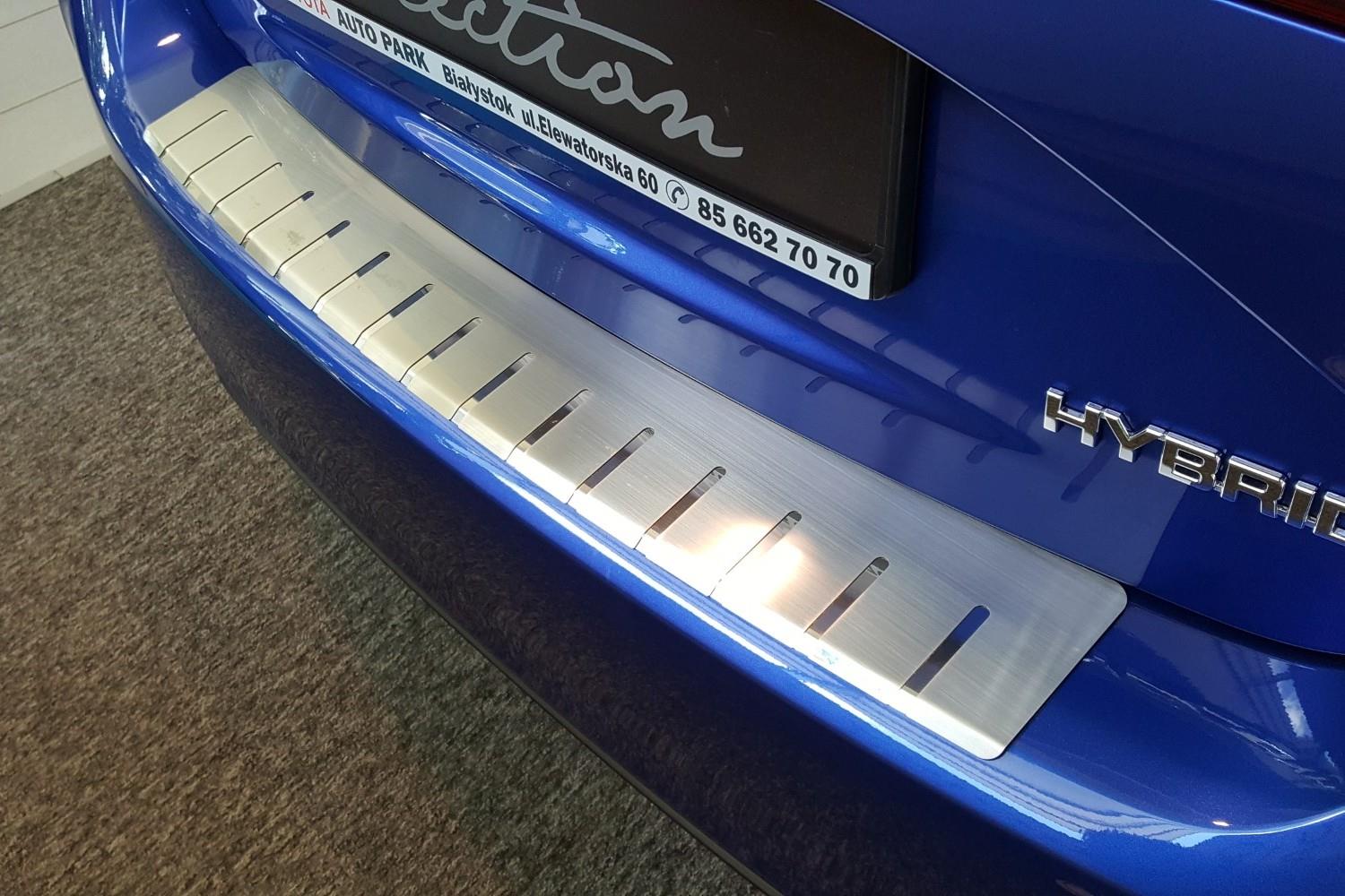 Rear bumper protector Toyota Yaris (XP13) stainless steel brushed CarPartsExpert