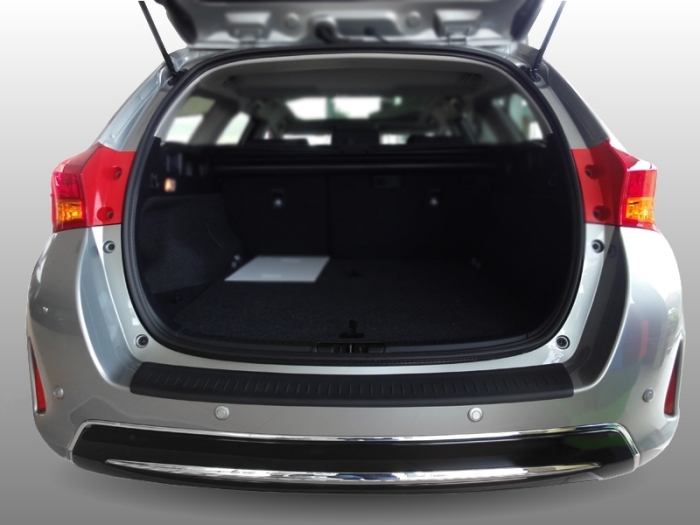 Rear bumper protector suitable for Toyota Auris II TS 2013-2015 wagon PU