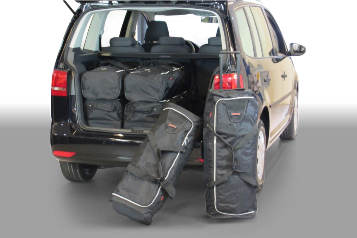 Kofferraummatte mit Ladekantenschutz für VW Touran 1 1T GP GP2 Bj