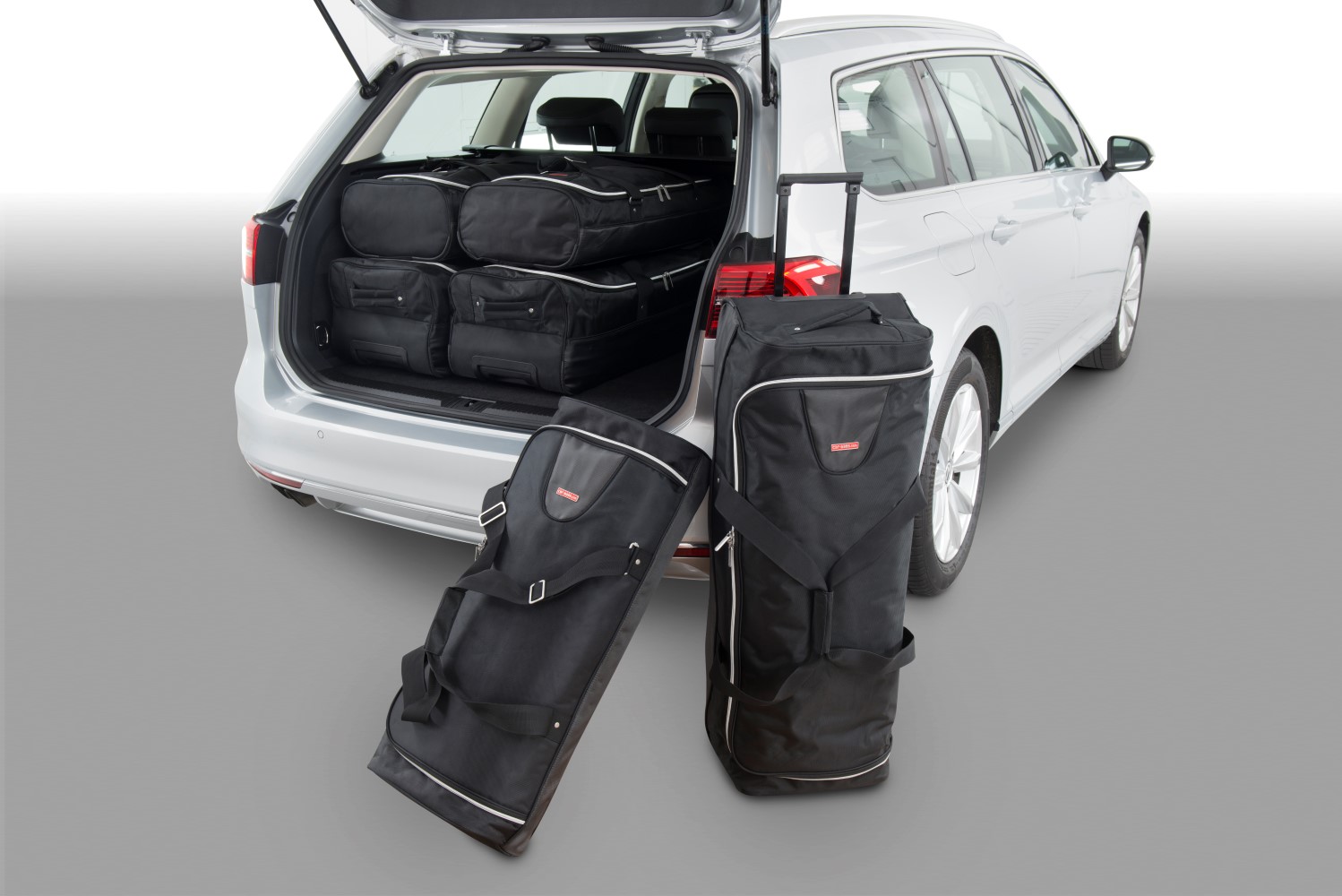 Paßform Kofferraumwanne für VW Passat B8 Limousine 2015-2020 Ladefläche  Hoch kaufen bei