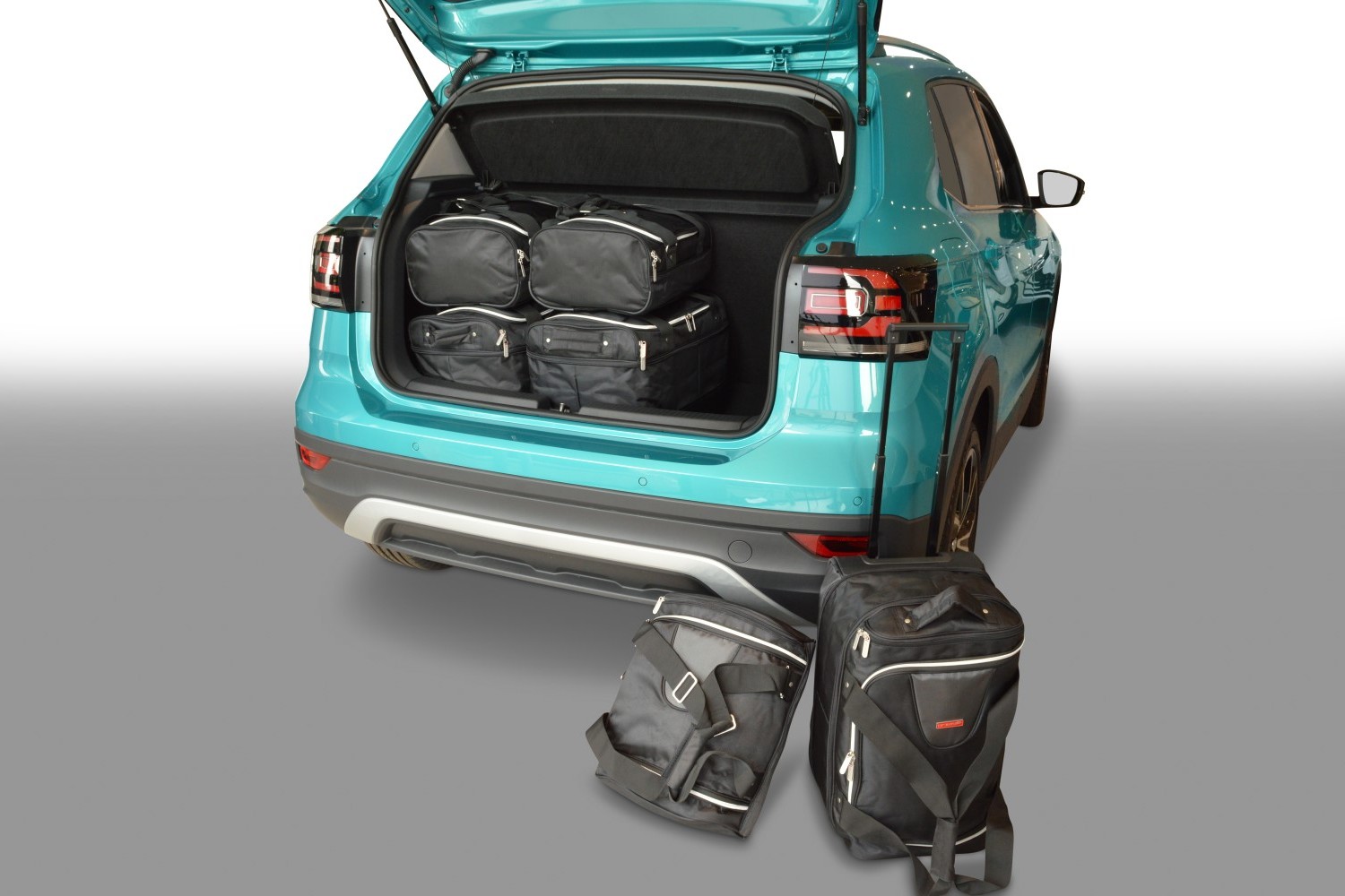 Kofferraumwanne für Volkswagen T-Cross Crossover (04.2019-.) -  Kofferraummatte rutschfest Schutzmatt - Aristar - Guardliner - obere  Ladefläche; Varioboden im hoechsten Ebene Typ 2