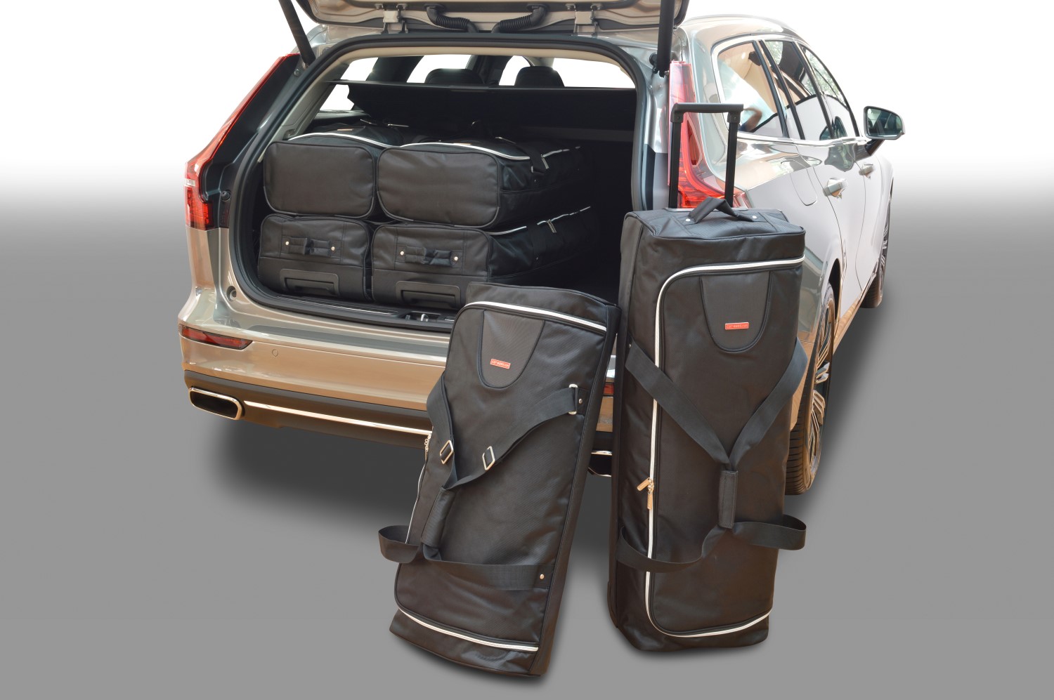 Travel bag set Volvo V60 II 2018-present wagon