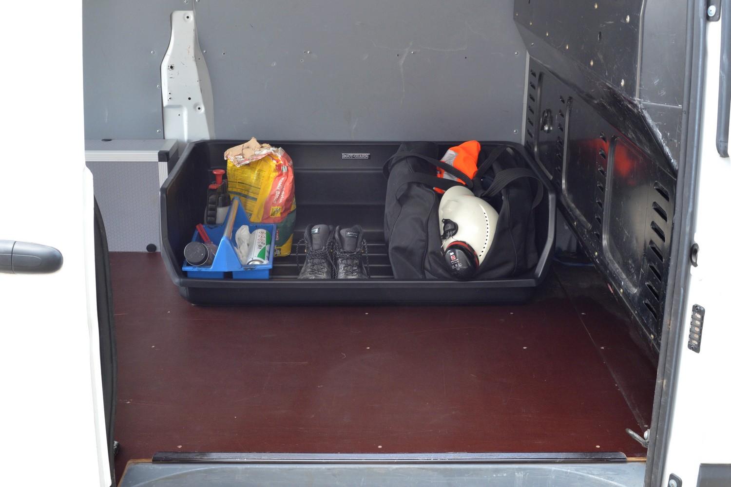 images/stories/virtuemart/product/van-storage-bin-5.jpg images/stories/virtuemart/product/van-storage-bin-5.jpg