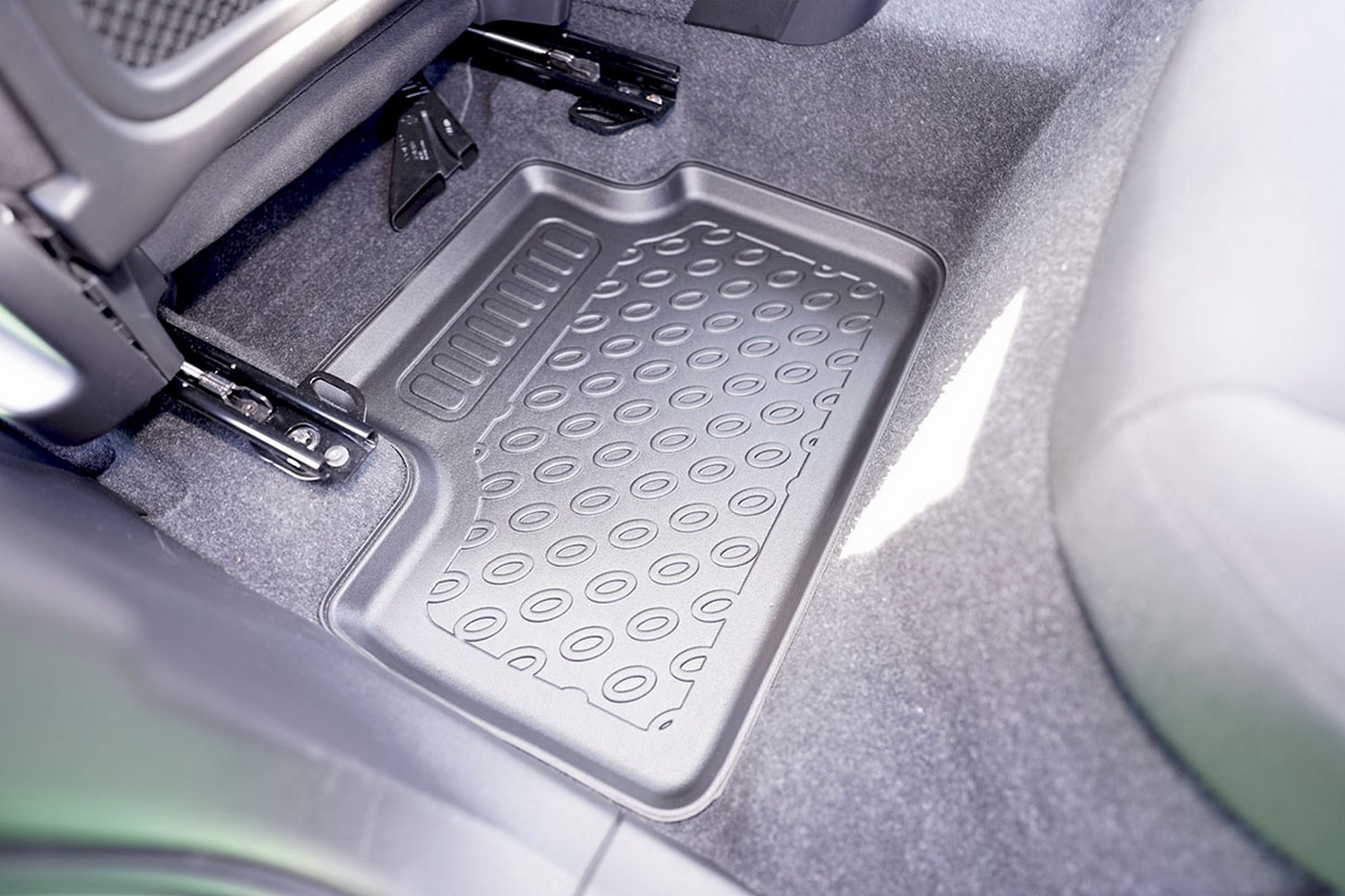 Car mats suitable for Volvo C40 2021-present Cool Liner PE/TPE rubber (VOL1C4FM-C) (4) Car mats suitable for Volvo C40 2021-present Cool Liner PE/TPE rubber (VOL1C4FM-C) (4)