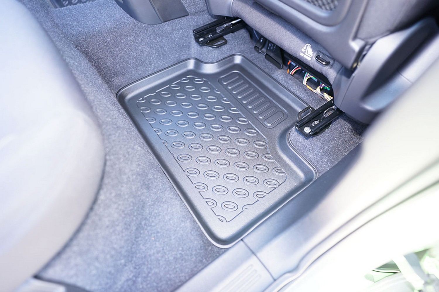 Car mats suitable for Volvo C40 2021-present Cool Liner PE/TPE rubber (VOL1C4FM-C) (5) Car mats suitable for Volvo C40 2021-present Cool Liner PE/TPE rubber (VOL1C4FM-C) (5)