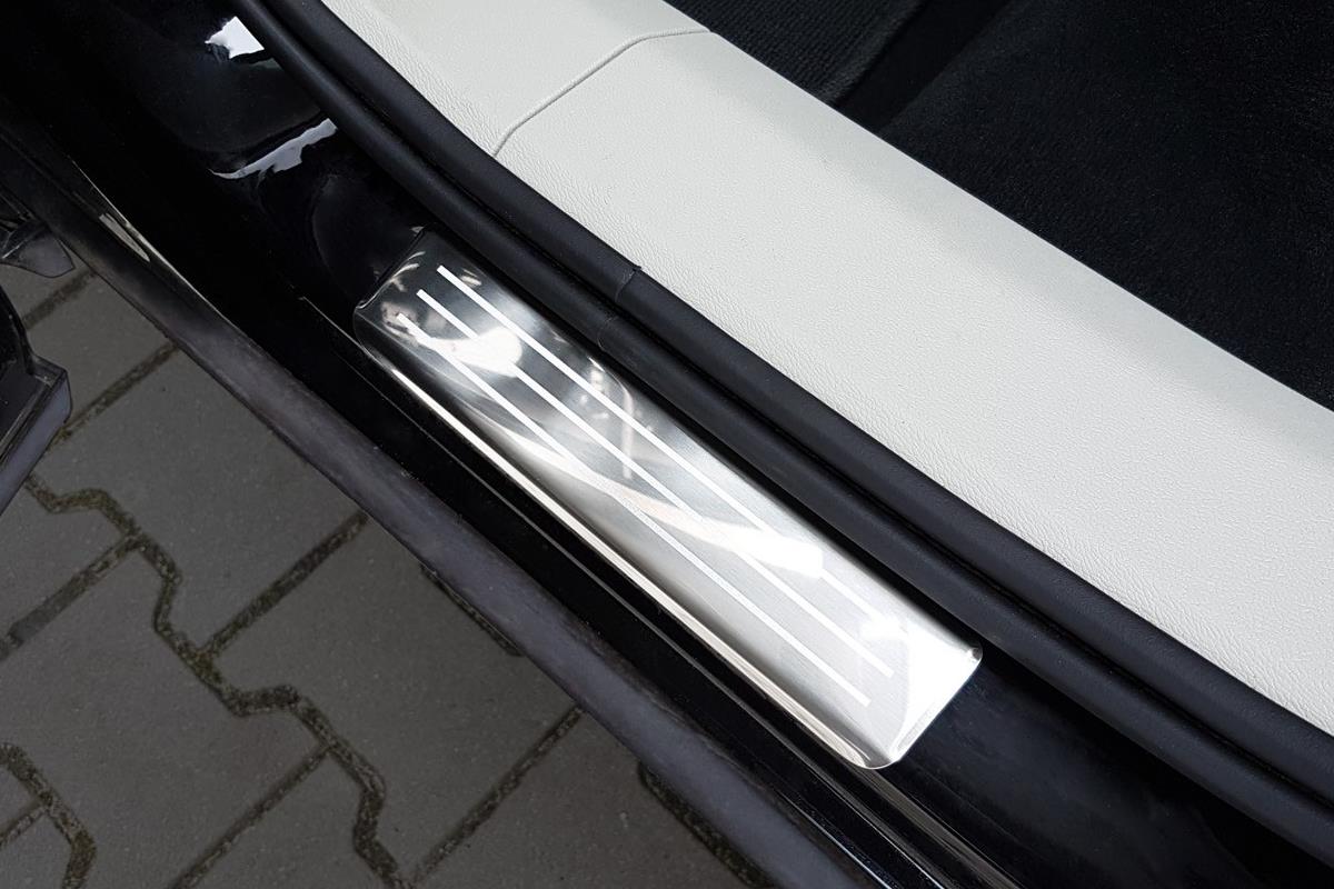 Einstiegsleisten Edelstahl für Volvo XC60 2017-2023 Türschutz Carbon F