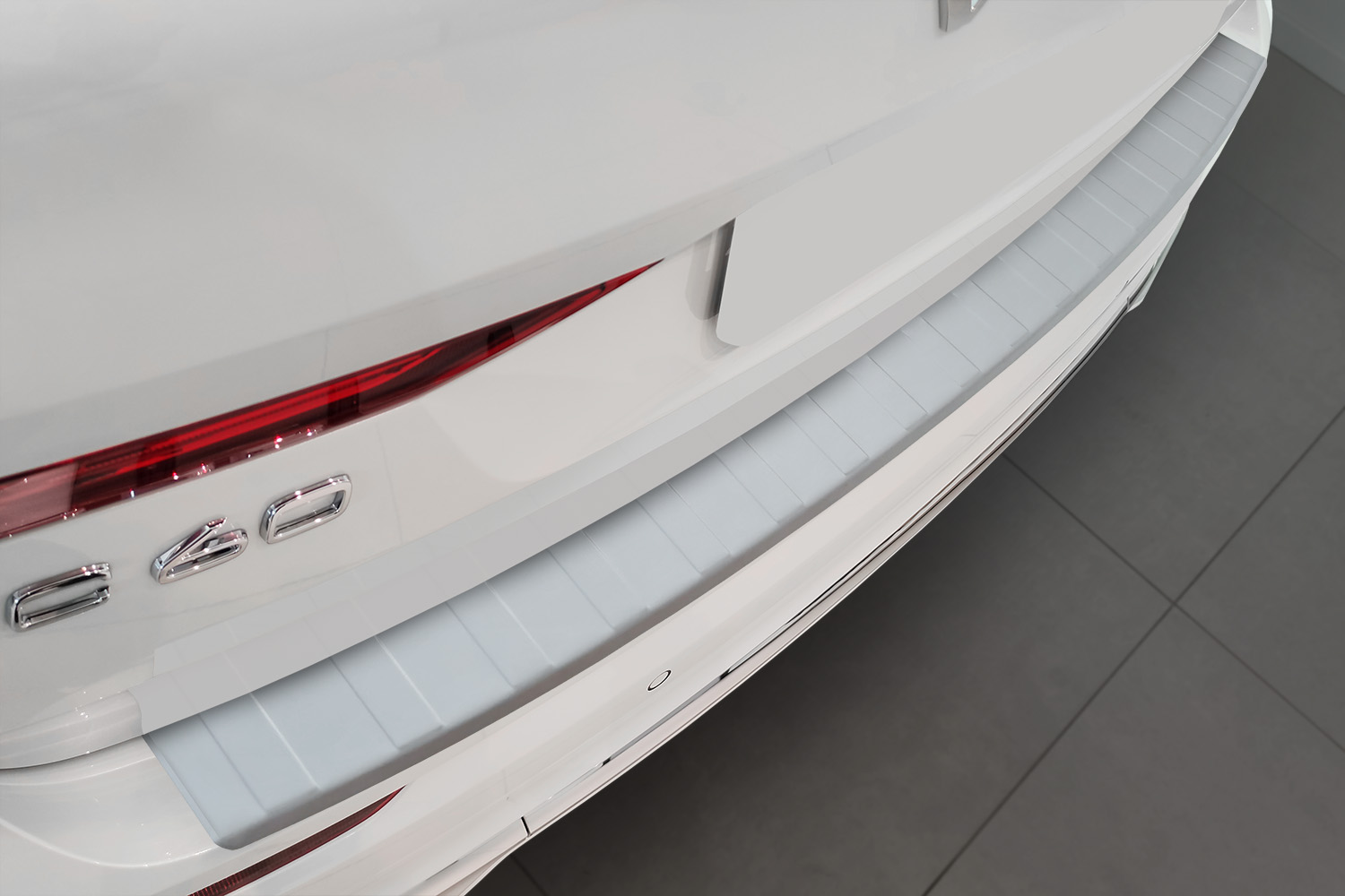Bumperbeschermer geschikt voor Volvo XC60 II 2017-heden RVS lichtgrijs