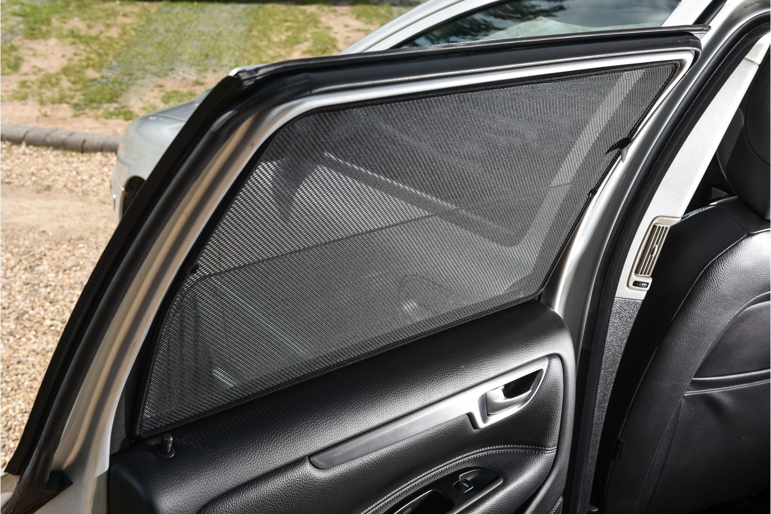 Pare-soleil Volvo V70 - XC70 (P24) 2007-2016 break Car Shades - ensemble