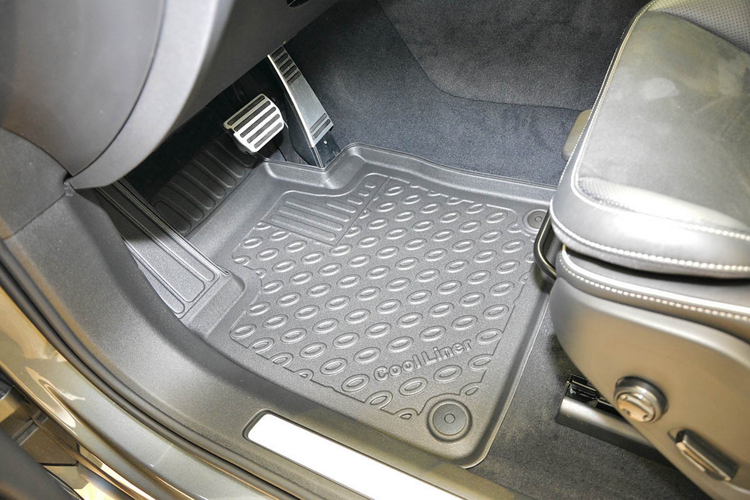 Car mats suitable for Volvo XC60 II 2017-present Cool Liner PE/TPE rubber (VOL2X6FM-C) (2) Car mats suitable for Volvo XC60 II 2017-present Cool Liner PE/TPE rubber (VOL2X6FM-C) (2)