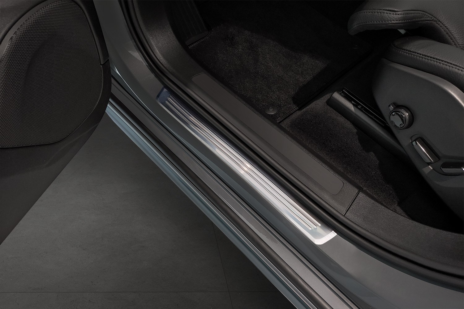 Door sill plates suitable for Volvo XC90 II 2015-present stainless steel brushed 4 pieces Door sill plates suitable for Volvo XC90 II 2015-present stainless steel brushed 4 pieces