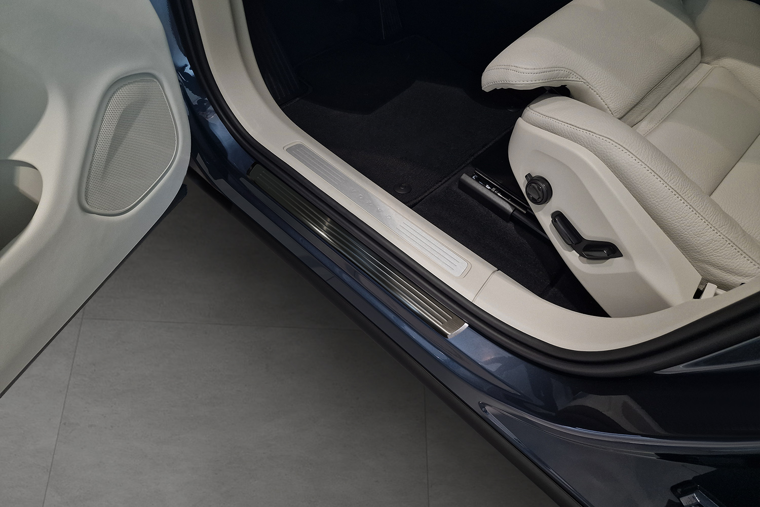 Einstiegsleisten passend für Volvo XC60 II 2017-heute Edelstahl gebürstet anthrazit 4-teilig