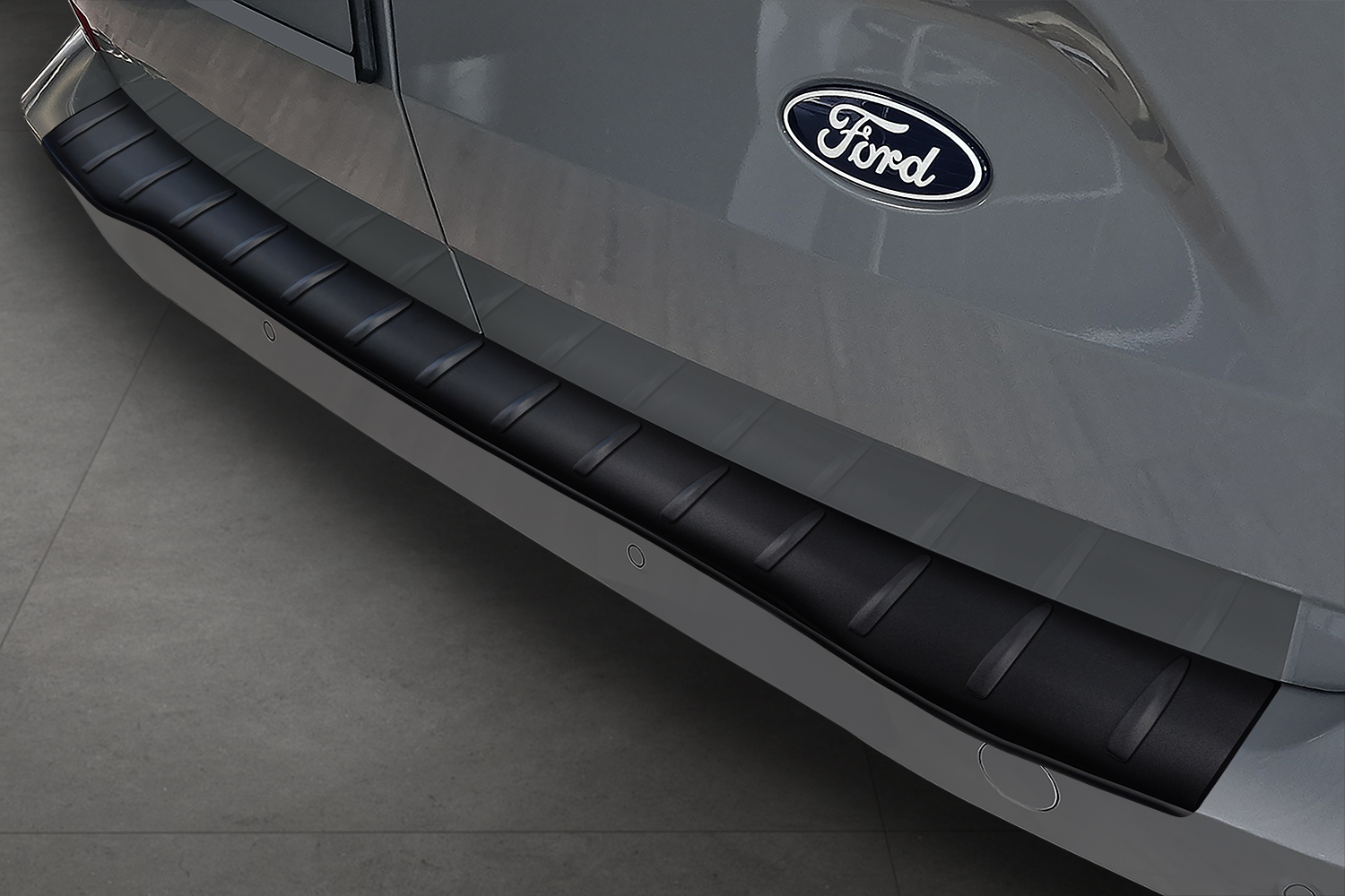 Protection de seuil de coffre convient à Volkswagen Transporter T7 2024-présent acier inox noir mat