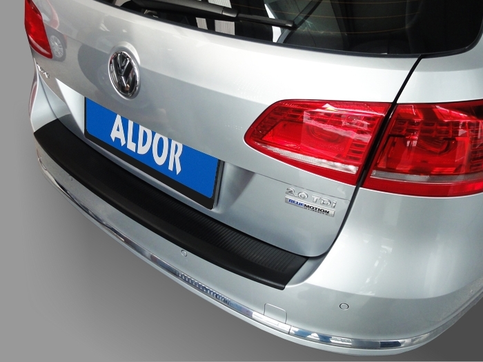 Rear bumper protector Volkswagen Passat Variant (B7) 2010-2014 wagon PU