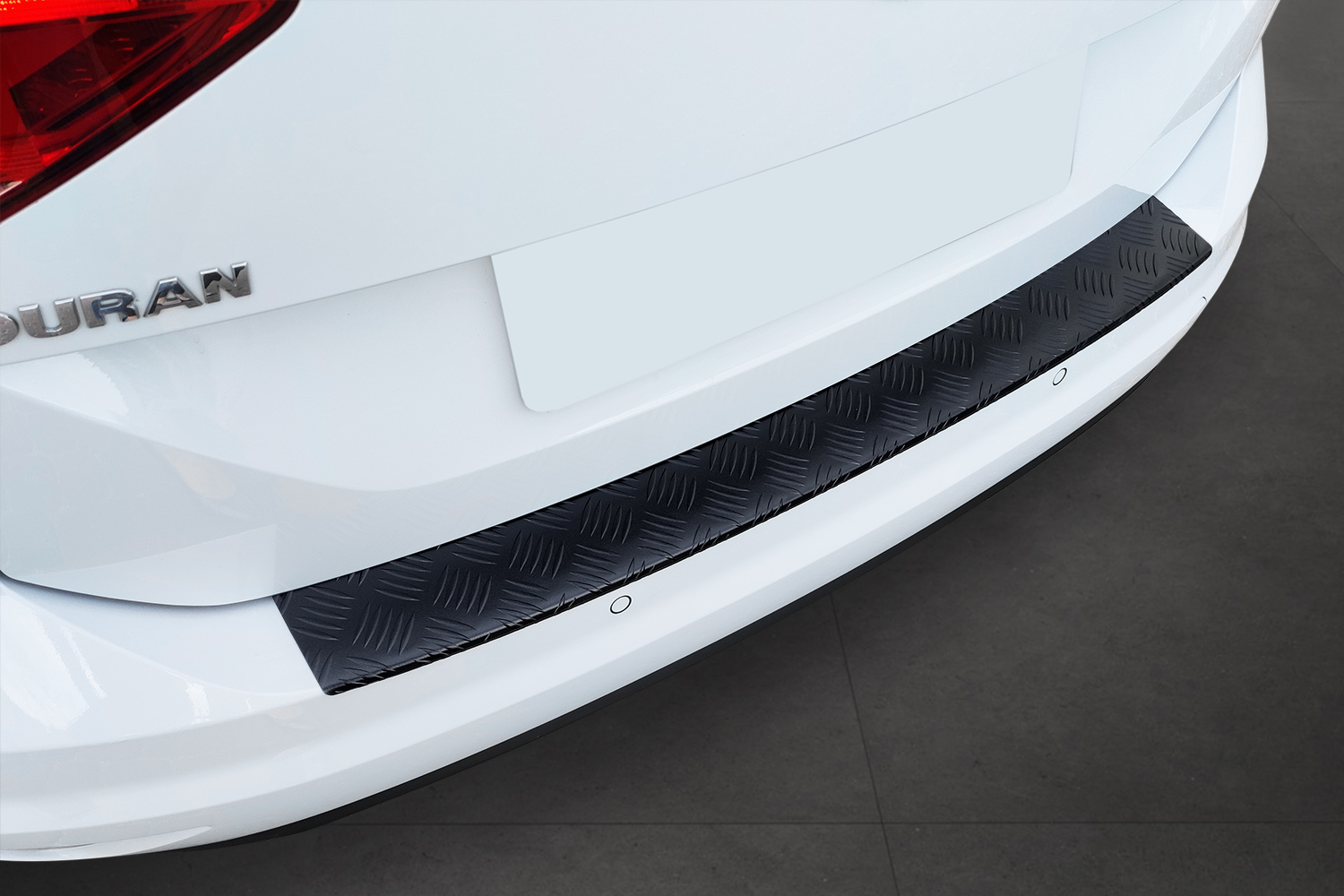 Rear bumper protector suitable for Volkswagen Touran (5T) 2015-present aluminium diamond plate matt black