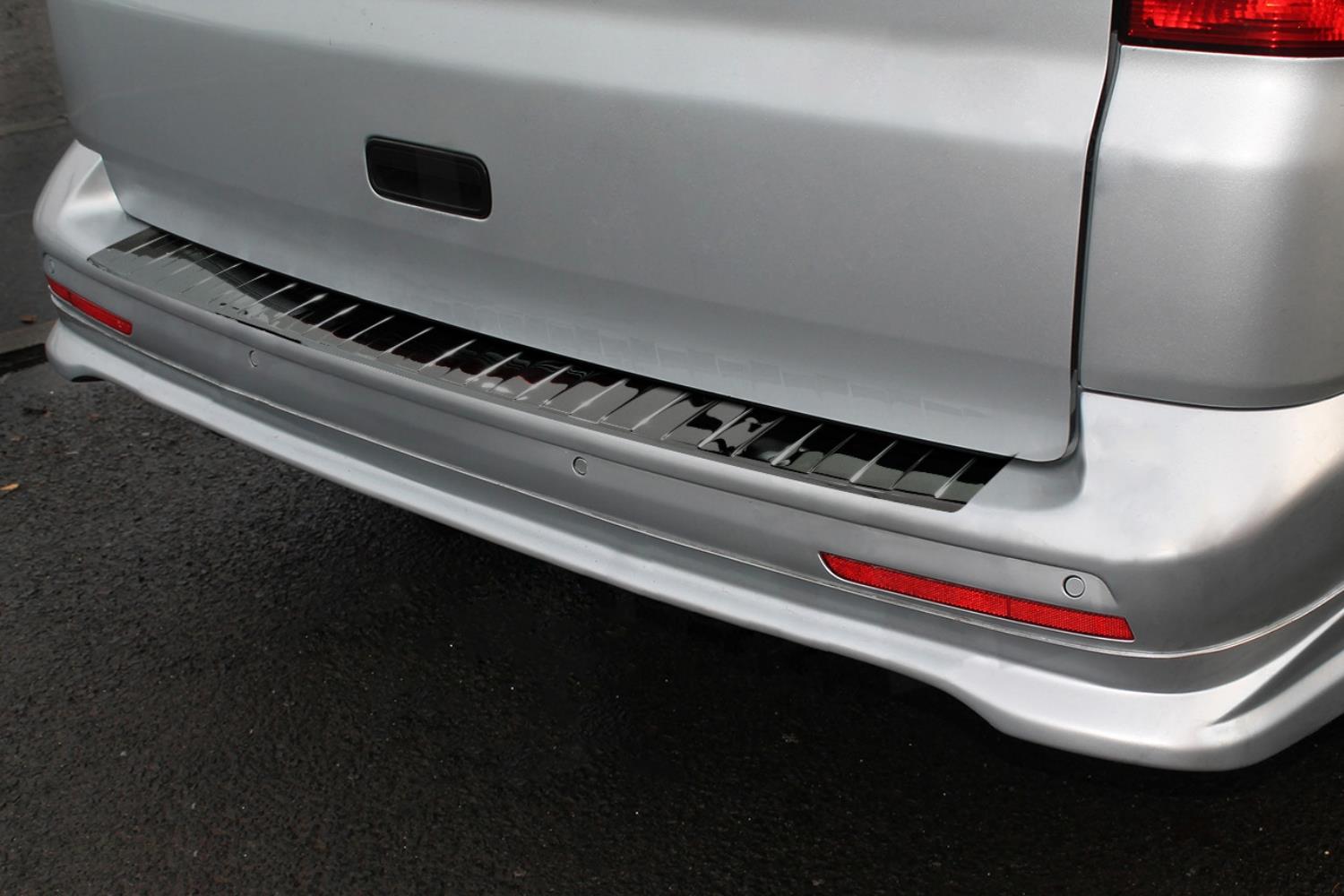 Rear bumper protector Volkswagen Transporter T6 - T6.1 2015-present stainless steel high gloss black