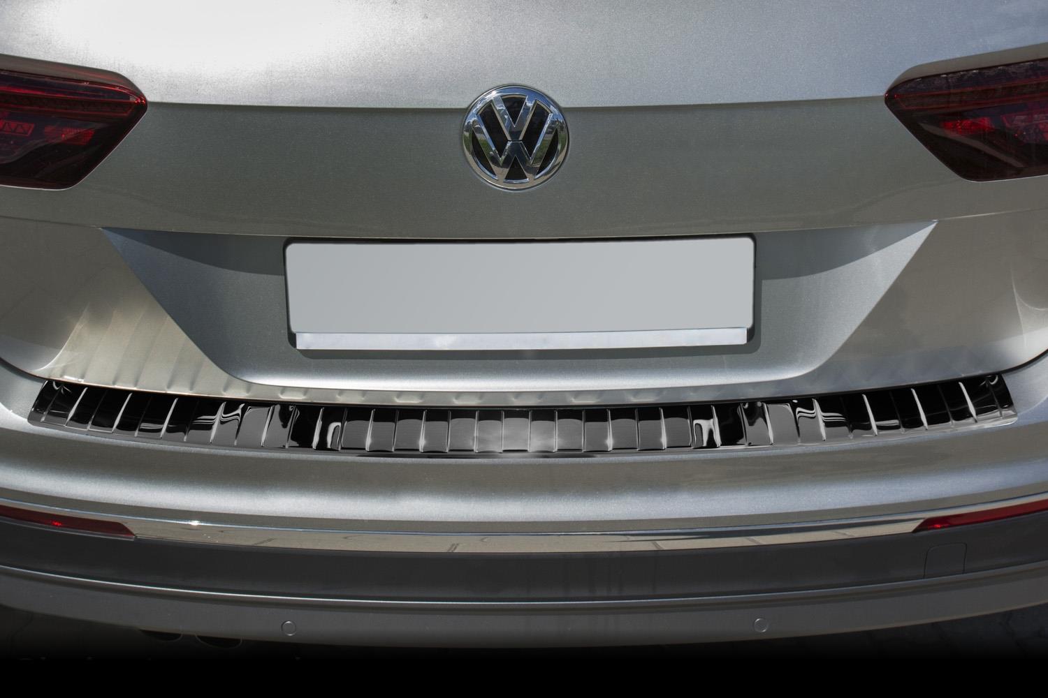 Travall® Ladekantenschutz für Volkswagen Tiguan (2007-2016)  [Kunststoffsicherung]