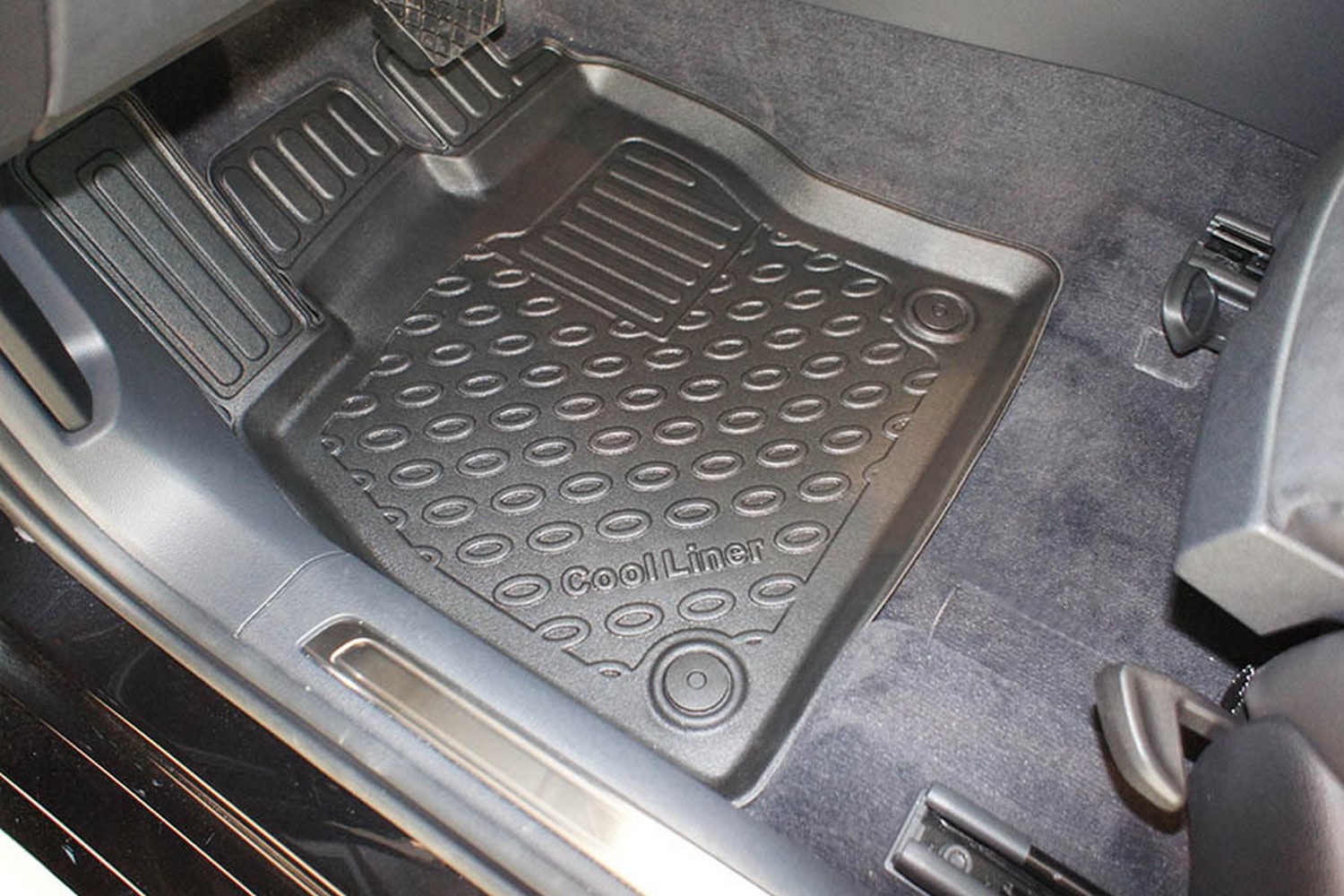 Car mats suitable for Volkswagen Arteon 2017-present 5-door hatchback Cool Liner PE/TPE rubber (VW1ARFM-C) (2)