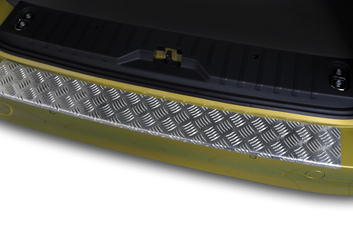 Rear bumper protector suitable for Volkswagen ID.Buzz 2022-present aluminium diamond plate
