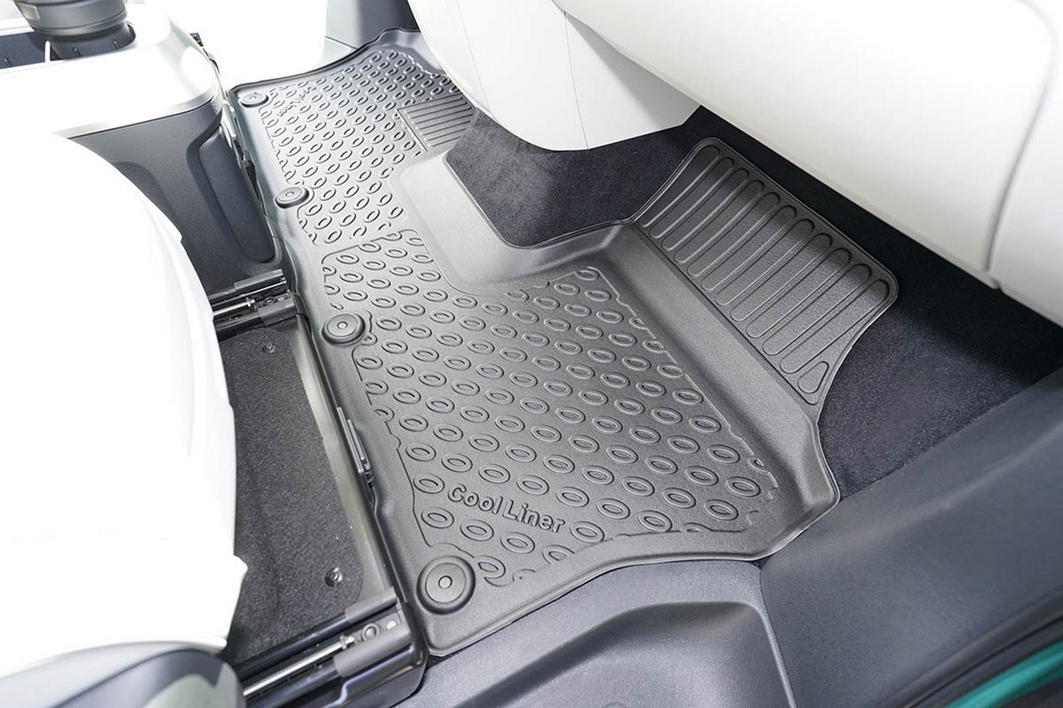 Car mats suitable for Volkswagen ID.Buzz 2022-present Cool Liner PE/TPE rubber (VW1IBFM-C) (3)