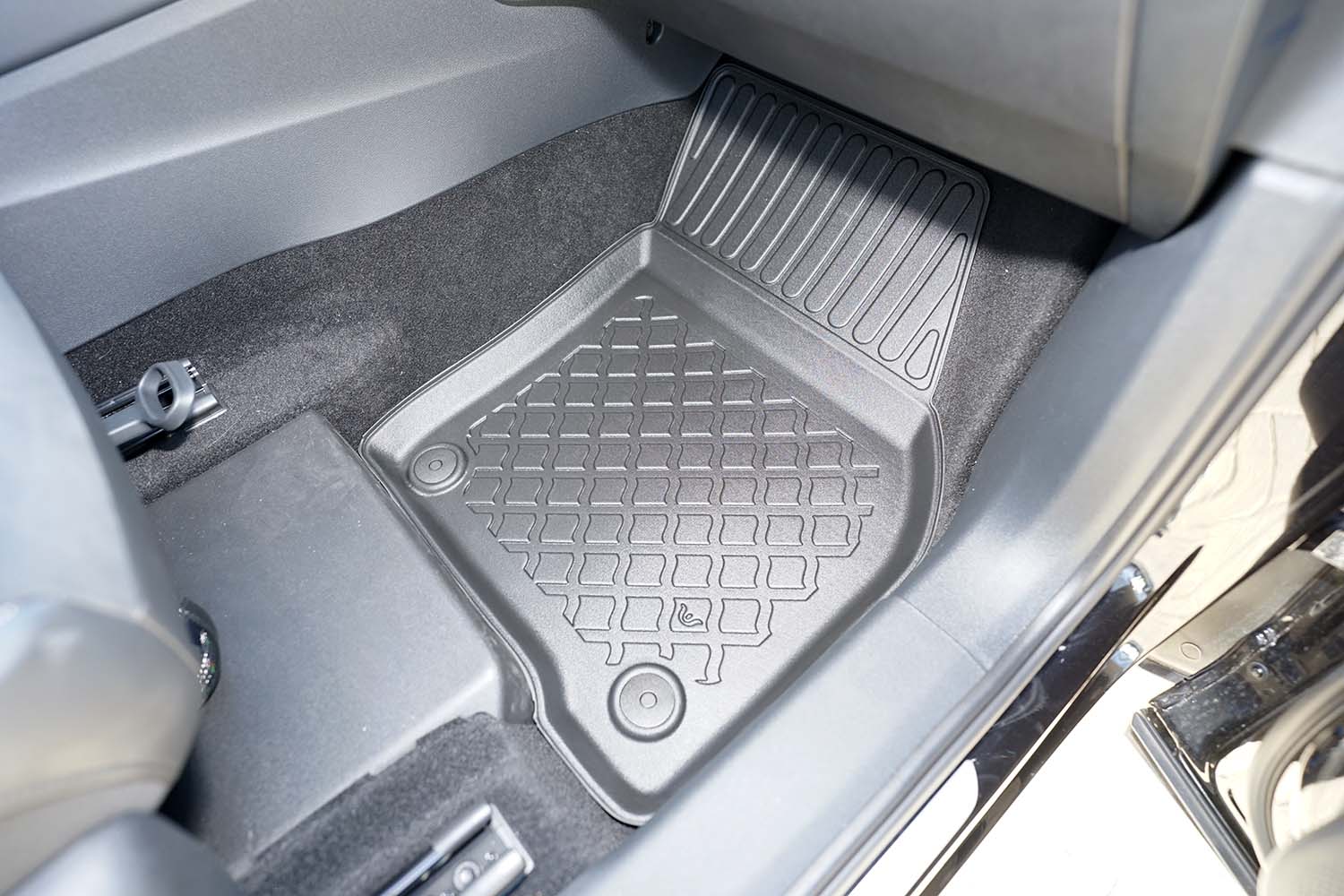 Car mats suitable for Volkswagen Tayron 2024-present Guardliner PE/TPE rubber (VW1TYFM-G) (2) Car mats suitable for Volkswagen Tayron 2024-present Guardliner PE/TPE rubber (VW1TYFM-G) (2)