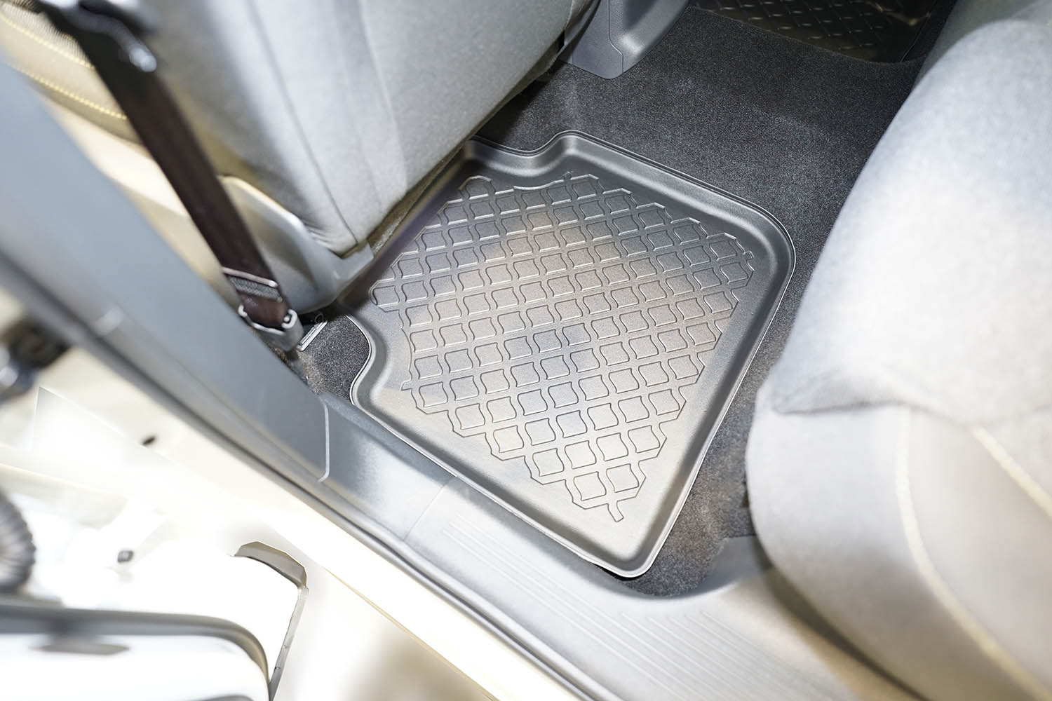 Car mats suitable for Volkswagen Tayron 2024-present Guardliner PE/TPE rubber (VW1TYFM-G) (6) Car mats suitable for Volkswagen Tayron 2024-present Guardliner PE/TPE rubber (VW1TYFM-G) (6)