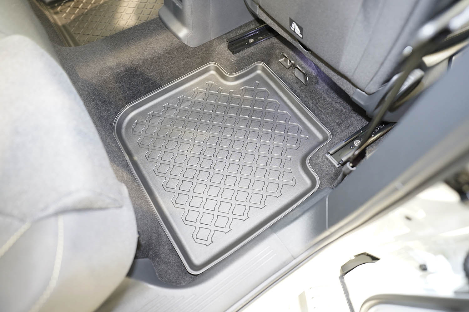 Car mats suitable for Volkswagen Tayron 2024-present Guardliner PE/TPE rubber (VW1TYFM-G) (8) Car mats suitable for Volkswagen Tayron 2024-present Guardliner PE/TPE rubber (VW1TYFM-G) (8)