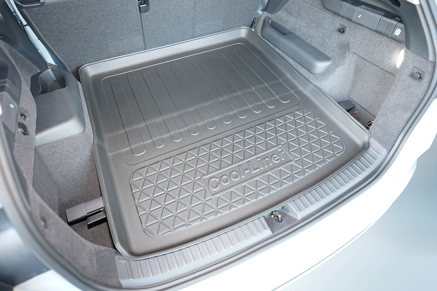 Boot mat suitable for Volkswagen Tayron 2024-present Cool Liner anti slip PE/TPE rubber (VW1TYTM-C) (4) Boot mat suitable for Volkswagen Tayron 2024-present Cool Liner anti slip PE/TPE rubber (VW1TYTM-C) (4)