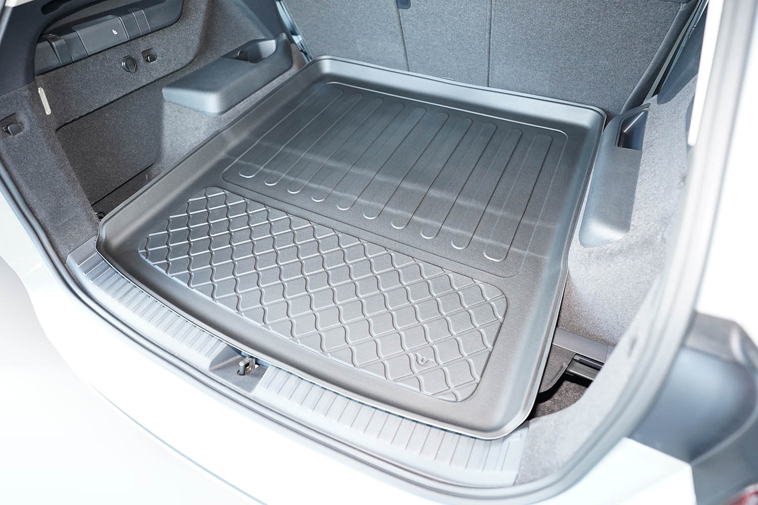 Boot mat suitable for Volkswagen Tayron 2024-present Guardliner anti slip PE/TPE rubber (VW1TYTM-G) (2) Boot mat suitable for Volkswagen Tayron 2024-present Guardliner anti slip PE/TPE rubber (VW1TYTM-G) (2)