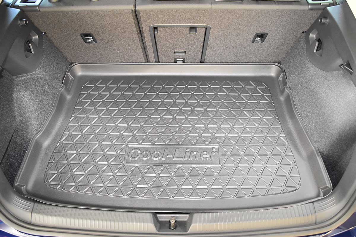 Boot mat Volkswagen Golf VIII (CD) 2019-present 5-door hatchback Cool Liner anti slip PE/TPE rubber (2)