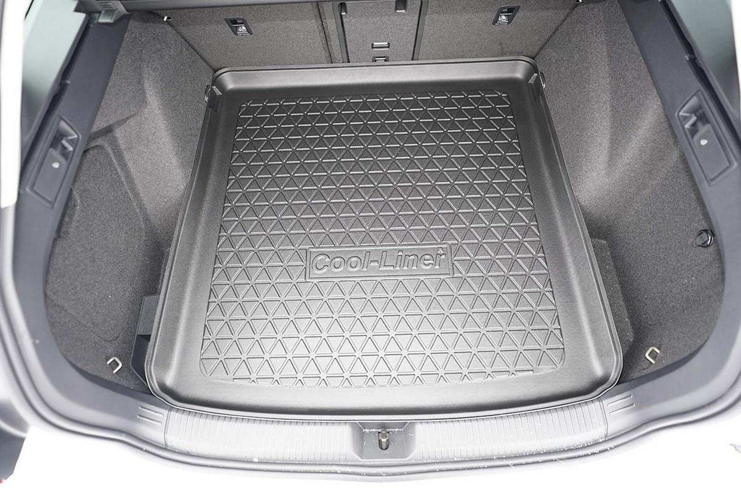 Kofferraumwanne fuer Volkswagen Golf 8 (auch Plug-in Hybrid / eTSI / Mild  Hybrid) 2020- passgenau