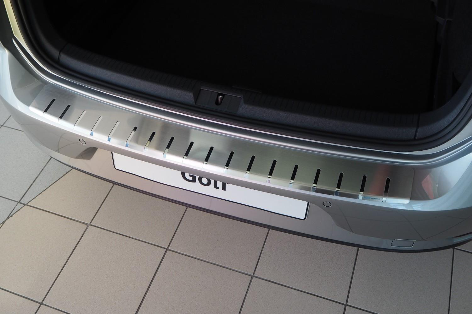 Protezione paraurti posteriore adatta per Volkswagen Golf VII (5G) 2012-2020 berlina 3 and 5 porte acciaio inox spazzolato