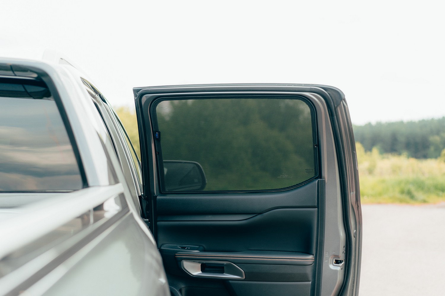 Sun shades suitable for Volkswagen Amarok II 2023-present Car Shades - rear side doors