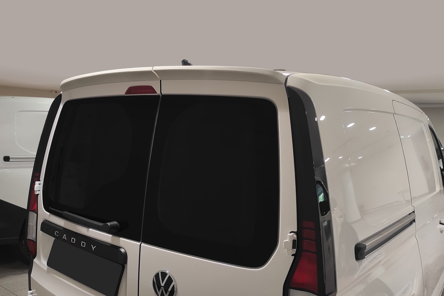 Becquet de toit convient à Volkswagen Caddy (SB) 2020-présent