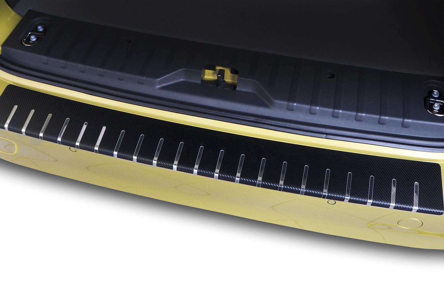 Rear bumper protector suitable for Volkswagen ID.Buzz 2022-present stainless steel - carbon foil