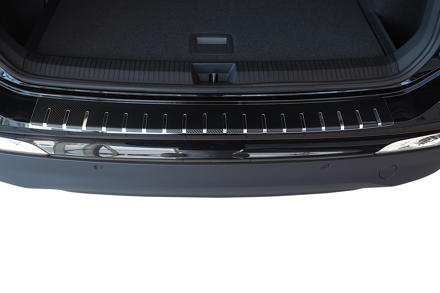 Rear bumper protector suitable for Volkswagen Tayron 2024-present stainless steel - carbon foil (4) Rear bumper protector suitable for Volkswagen Tayron 2024-present stainless steel - carbon foil (4)