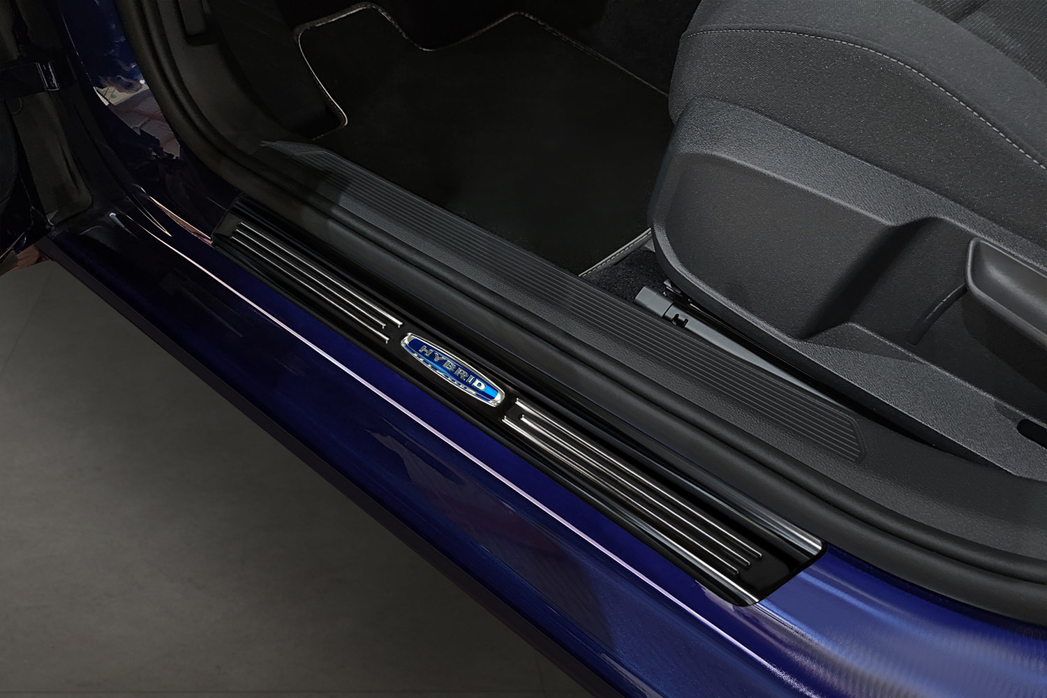 Door sill plates suitable for Volkswagen Golf VIII (CD) 2020-present 5-door hatchback stainless steel high gloss anthracite 4 pieces