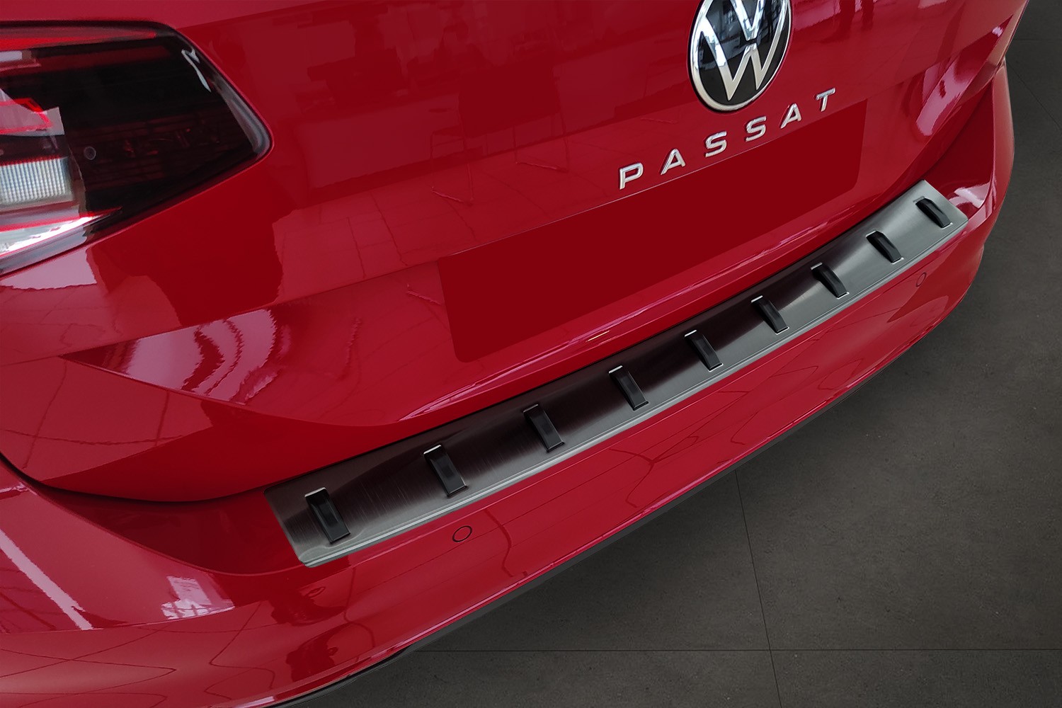 Ladekantenschutz mit Abkantung passend für Volkswagen Passat Variant B7  (Kombi) VW ab BJ. 11.2010 bis 10.2014 (nicht für Alltrack) ABS Farbe  schwarz
